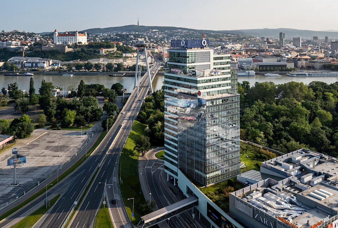 Sustainability and innovation are paying off for Aupark Tower. Global firm signs long-term green lease. Sustainability and innovation are paying off for Aupark Tower. Global firm signs long-term green lease.