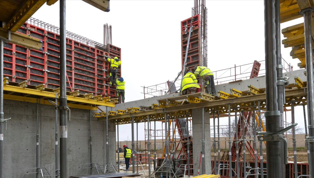 Slovak construction industry started the year cautiously. A gradual recovery is expected Slovak construction industry started the year cautiously. A gradual recovery is expected